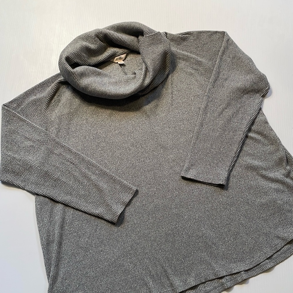 Terra & sky long sleeve, cowl neck, gray, lightweight sweater. Women’s 3X